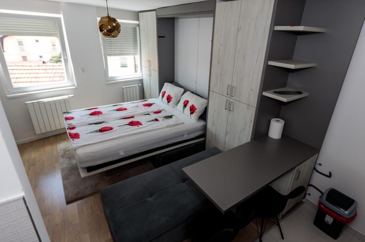 Apartman Skver Тузла Экстерьер фото