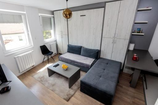 Apartman Skver Тузла Экстерьер фото
